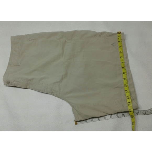 Adidas XL Lightweight khaki shorts - Picture 10 of 13